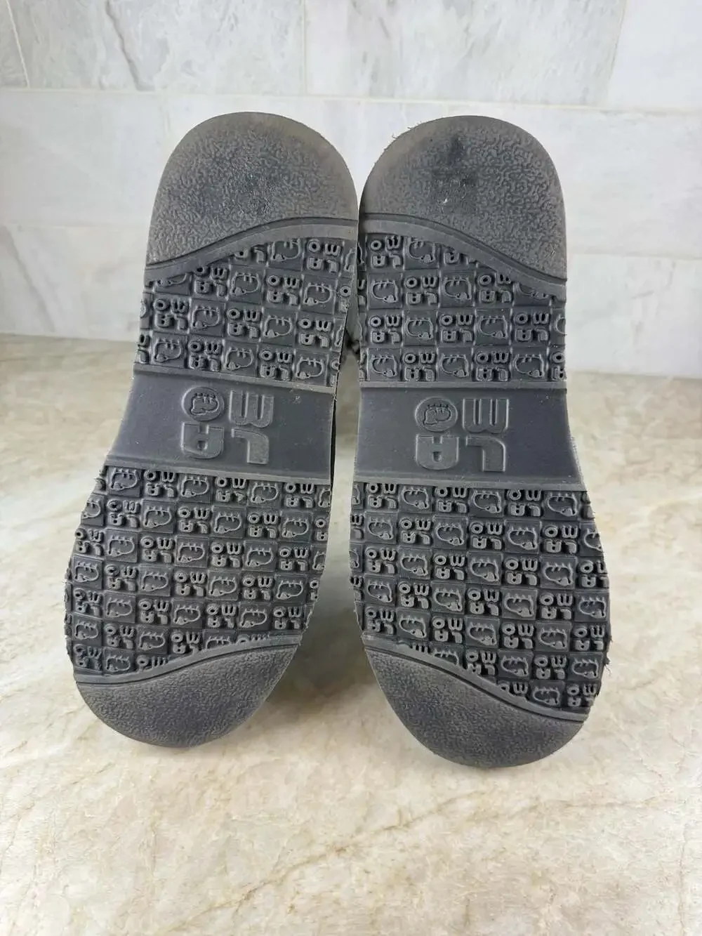 LAMO Gray Suede Mid Calf Winter Boots Faux Fur Lined Side Zip Womens 8